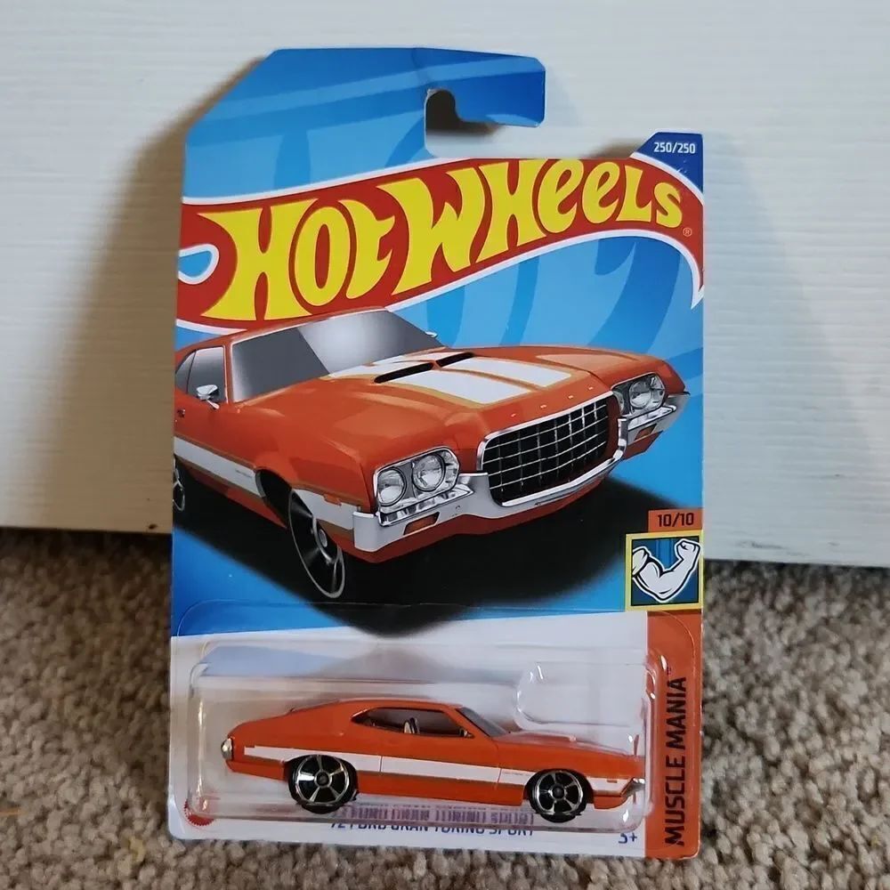Hot Wheels 72 Ford Gran TorinoSport Car 250/250 NIP